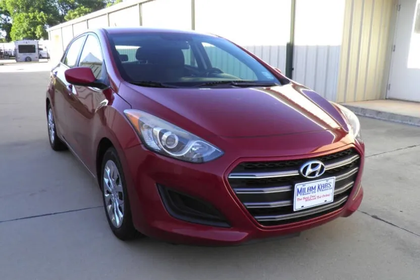 2016 Hyundai Elantra GT photo 1