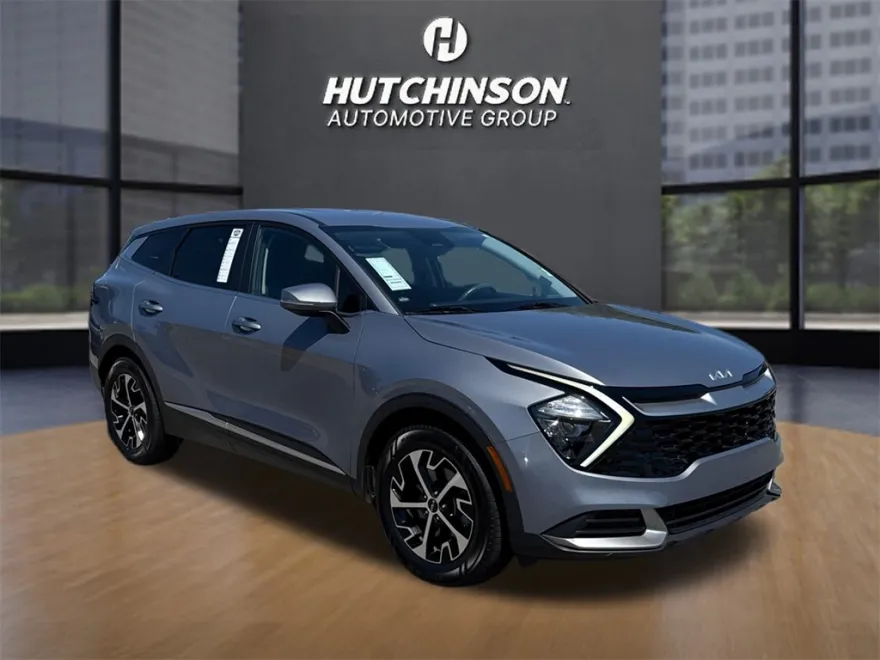 2023 Kia Sportage EX photo 1