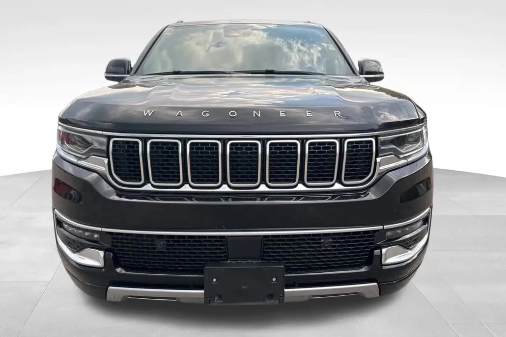 2024 Jeep Wagoneer L Series III photo 1