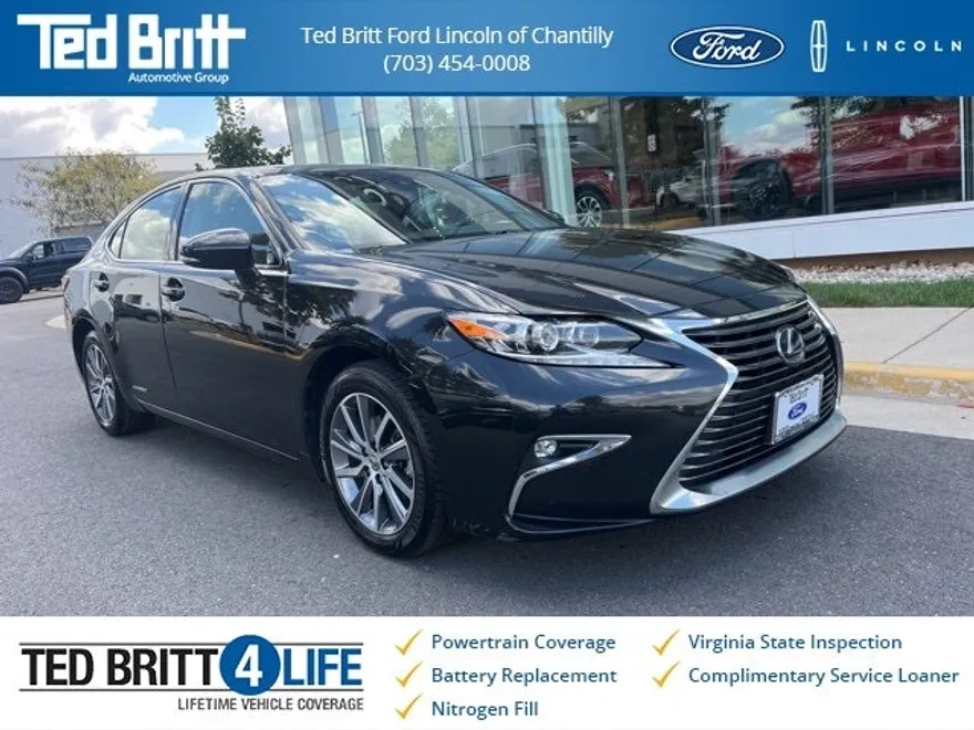 2016 Lexus ES 300h Luxury photo 1