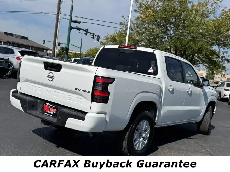 2024 Nissan Frontier SV photo 1