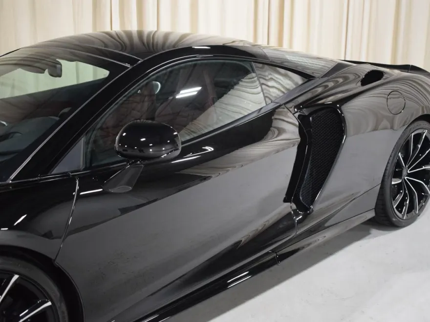 2025 Mclaren GTS photo 2