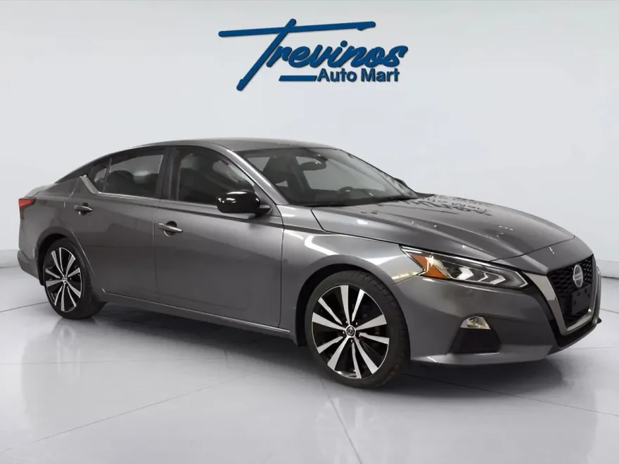 2022 Nissan Altima 2.5 SR photo 1