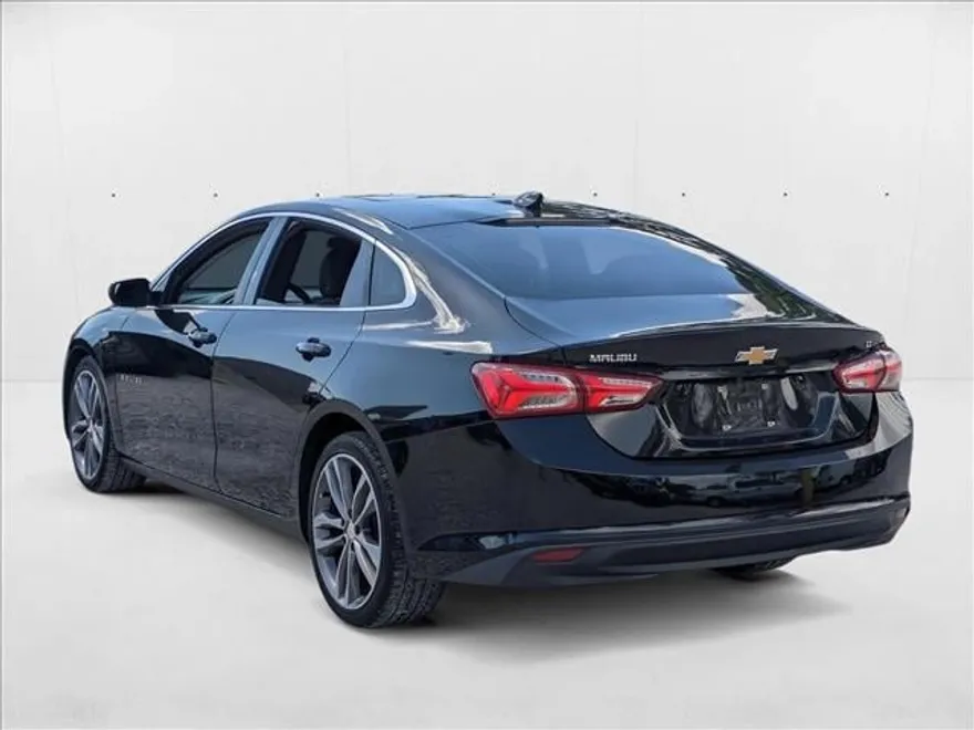 2021 Chevrolet Malibu 1LT photo 1