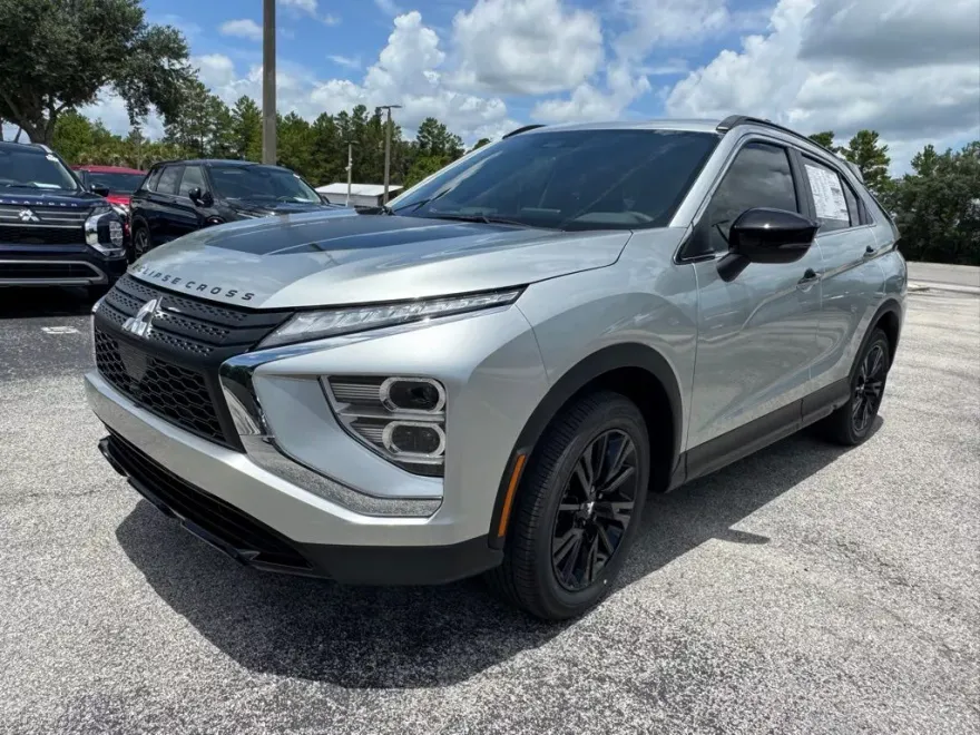 2025 Mitsubishi Eclipse Cross SEL photo 1