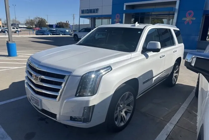 2017 Cadillac Escalade Premium Luxury photo 1