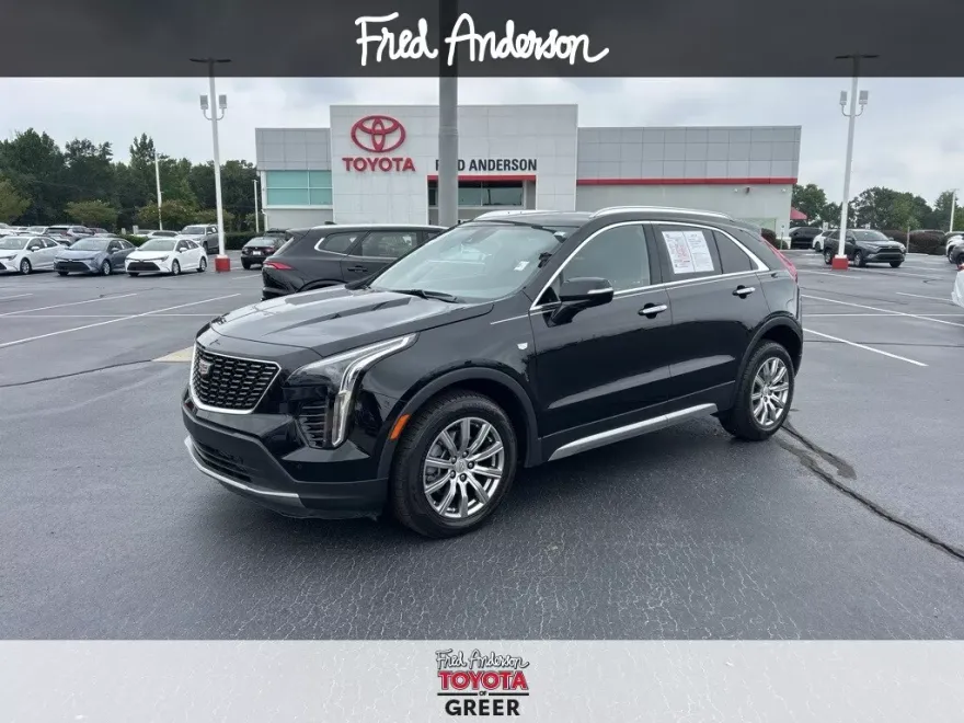2023 Cadillac XT4 Premium Luxury photo 1