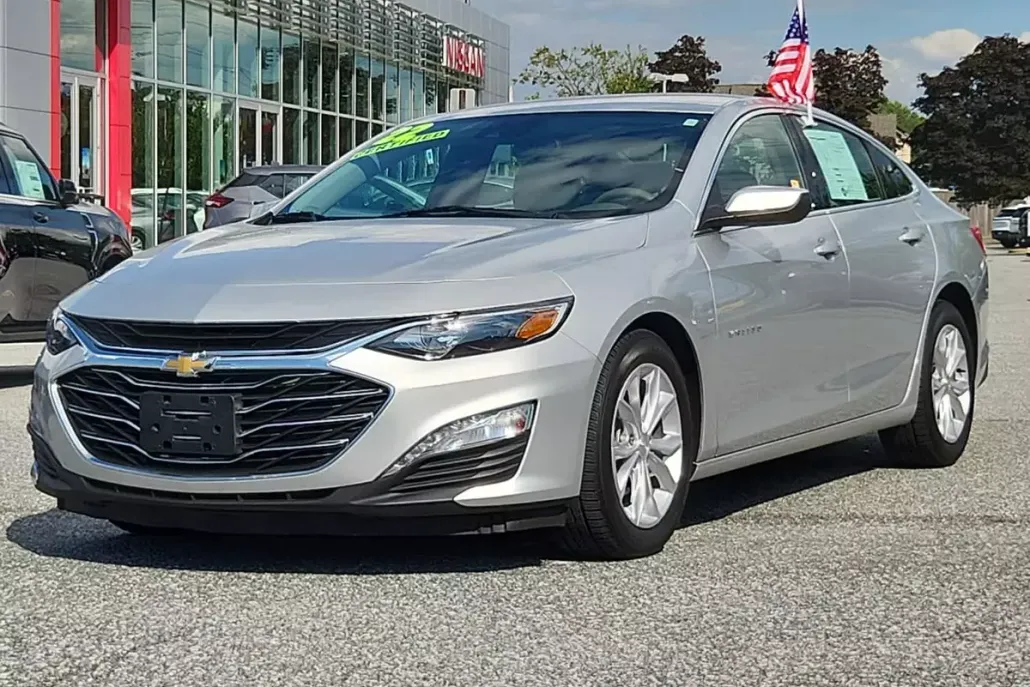 2022 Chevrolet Malibu 1LT photo 1