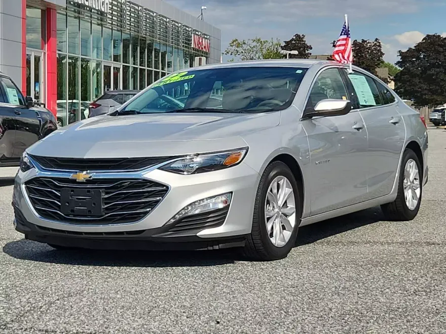 2022 Chevrolet Malibu 1LT photo 1