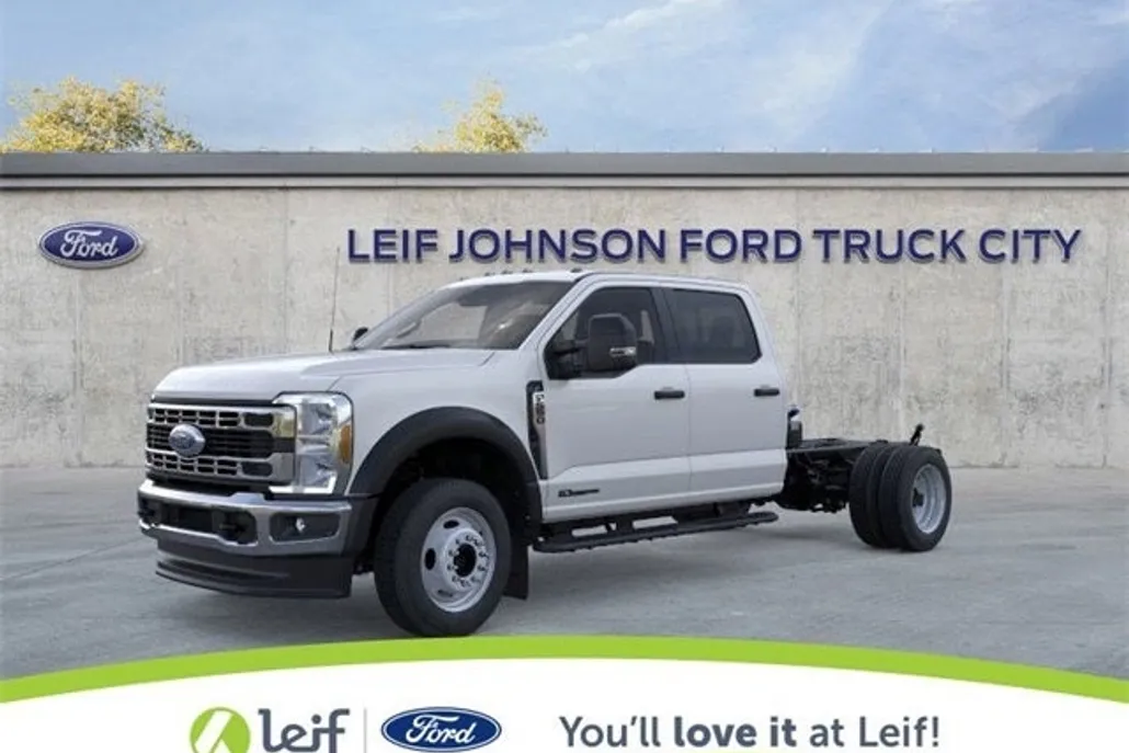 2025 Ford F-550 XL photo 1