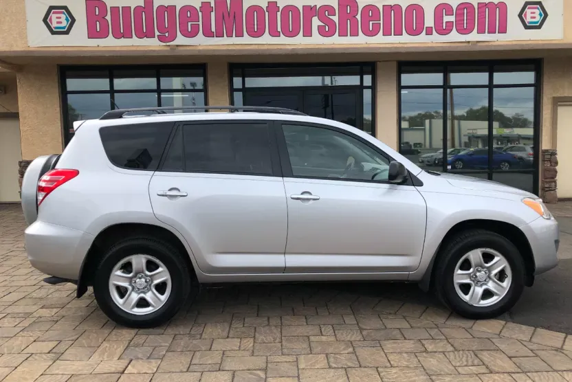 2010 Toyota RAV4 Base photo 1
