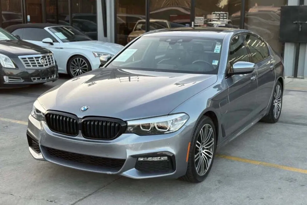 2018 Bmw 530e Sedan photo 1