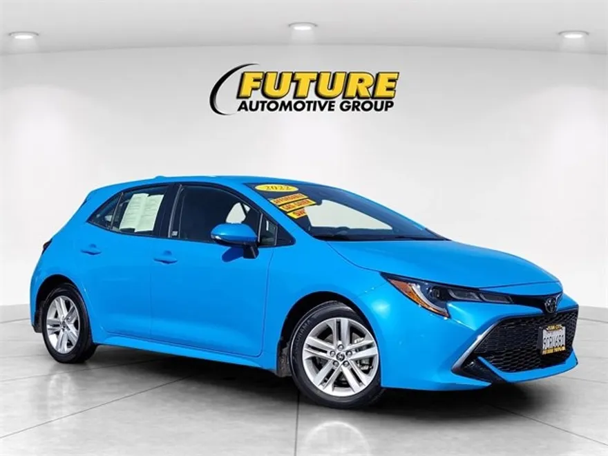 2022 Toyota Corolla SE photo 1