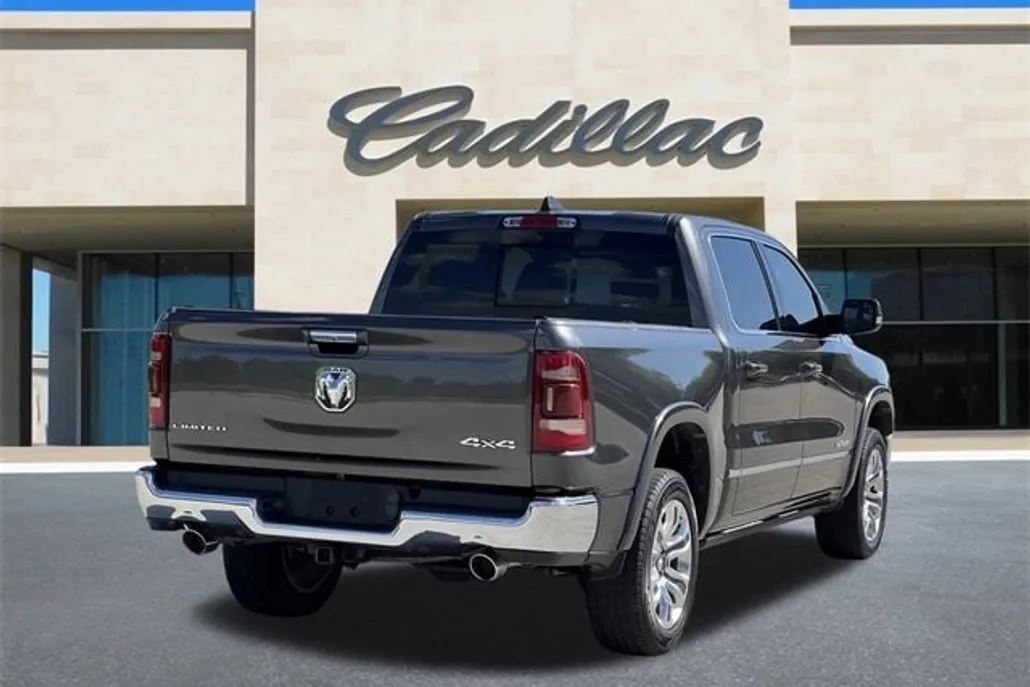 2022 Ram 1500 Limited photo 1