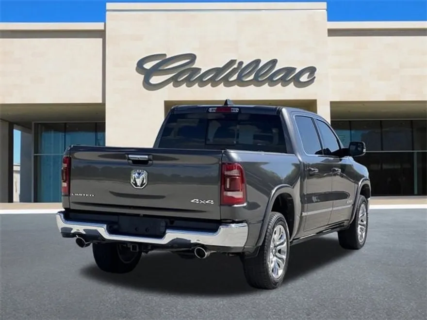 2022 Ram 1500 Limited photo 1