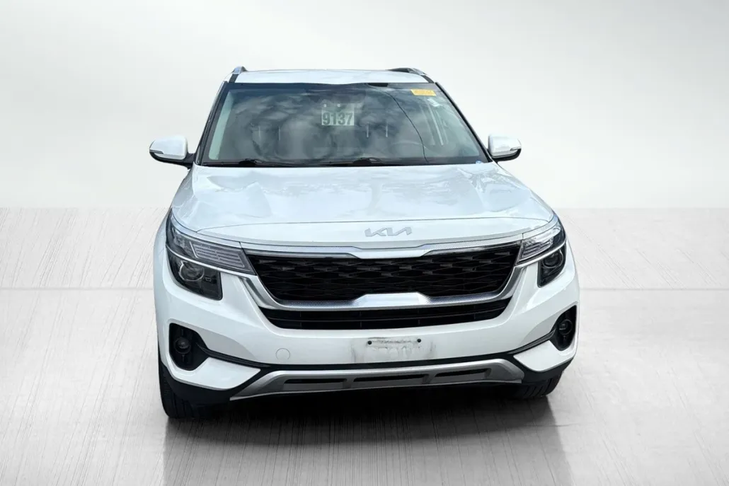 2023 Kia Seltos S photo 1