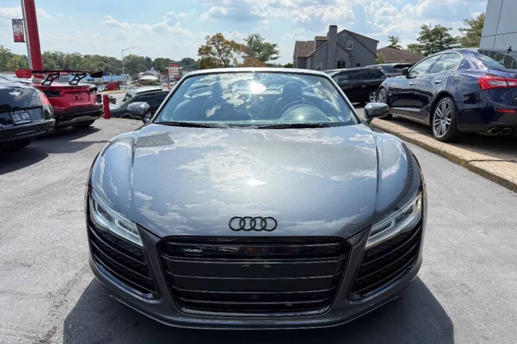2015 Audi R8 4.2 Quattro Spyder photo 1