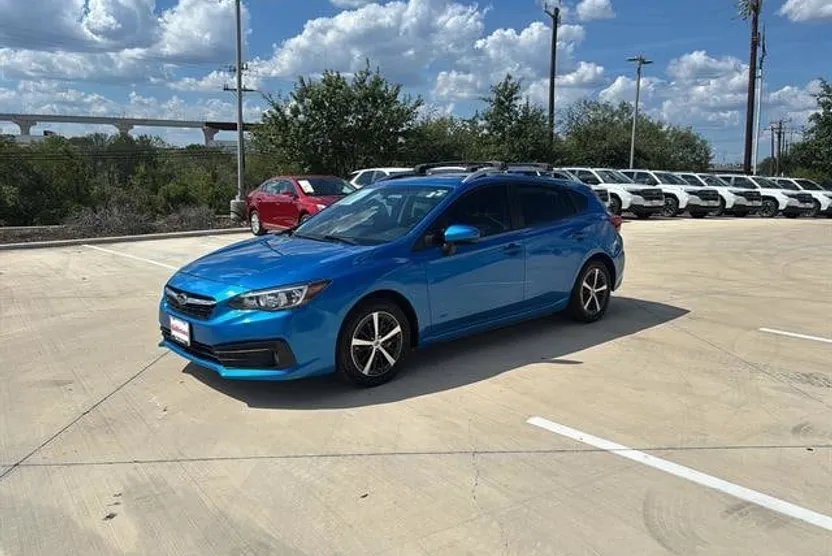 2022 Subaru Impreza Premium photo 1