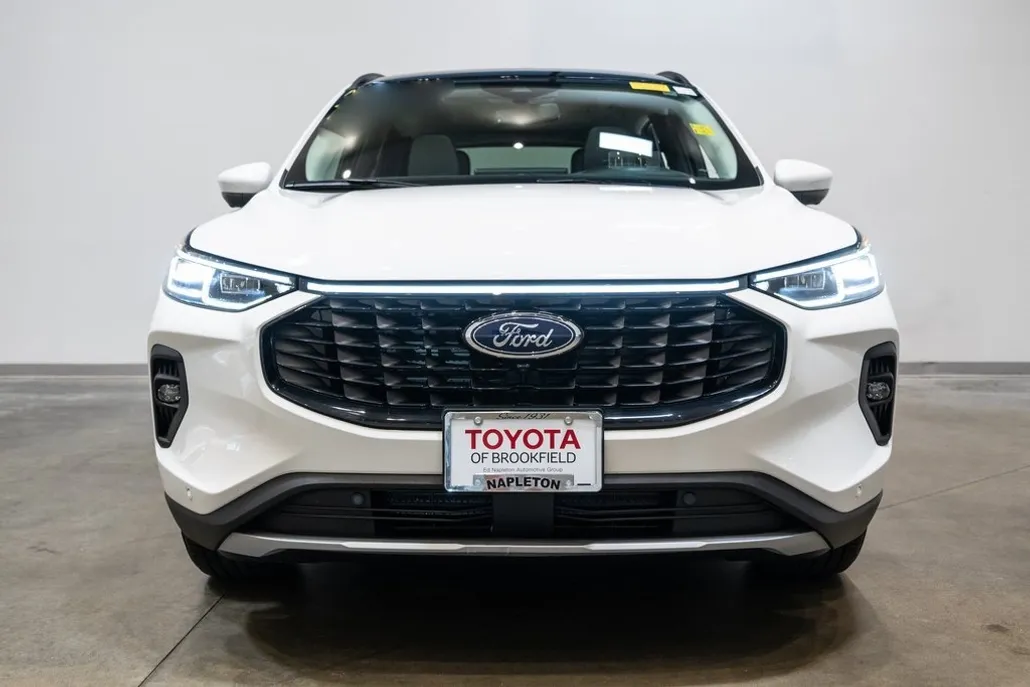 2025 Ford Escape Platinum photo 1