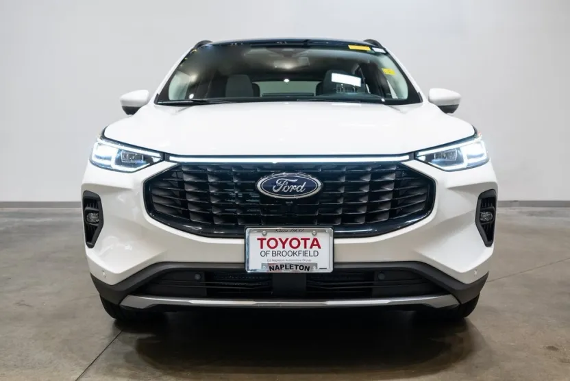 2025 Ford Escape Platinum photo 1
