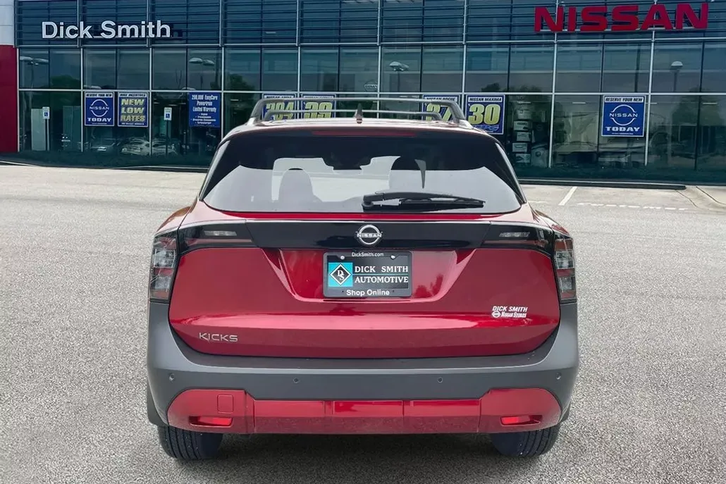 2026 Nissan Kicks SV photo 1
