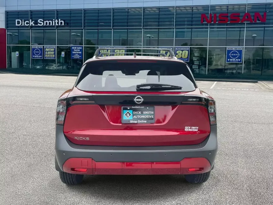 2026 Nissan Kicks SV photo 1