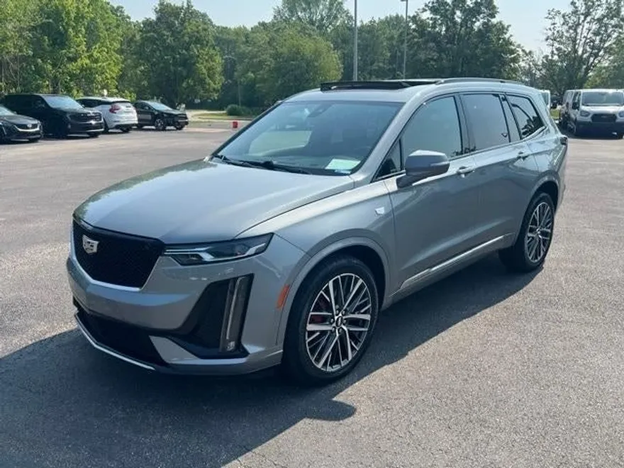 2023 Cadillac XT6 Sport photo 1