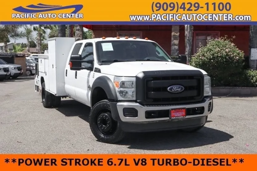 2013 Ford F-550 photo 1