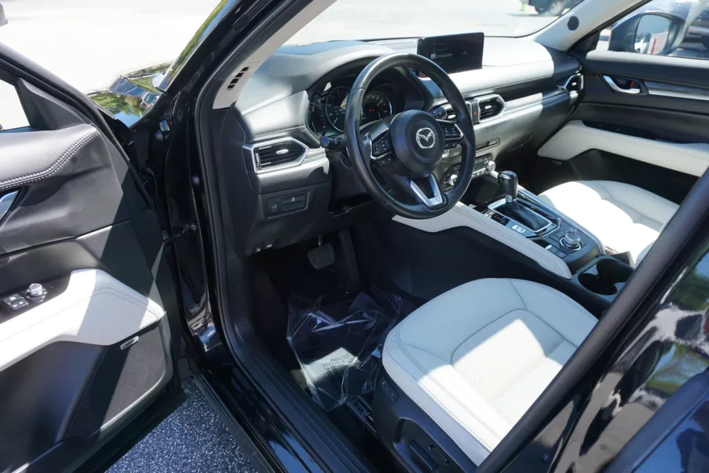 2022 Mazda CX-5 2.5 Premium Plus photo 1