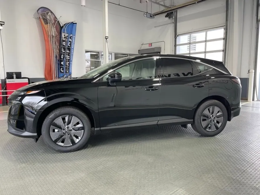 2025 Nissan Murano SL photo 1