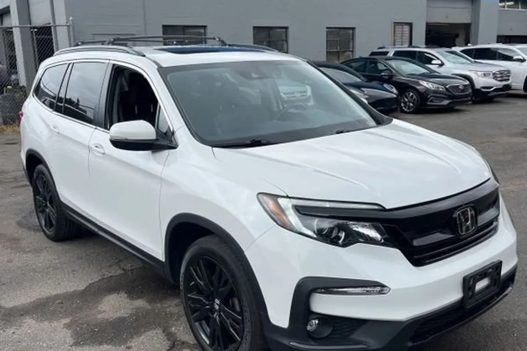 2022 Honda Pilot Special Edition photo 1