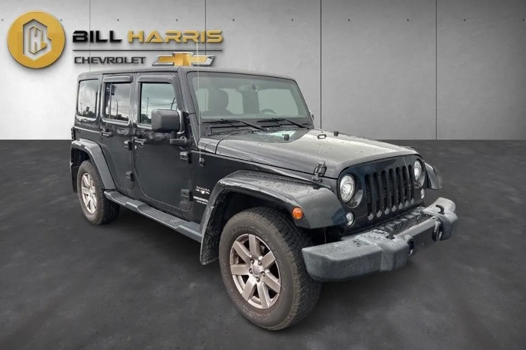 2017 Jeep Wrangler Unlimited Sahara photo 1