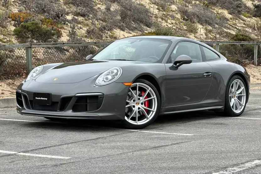 2017 Porsche 911 4S 4 GTS photo 1