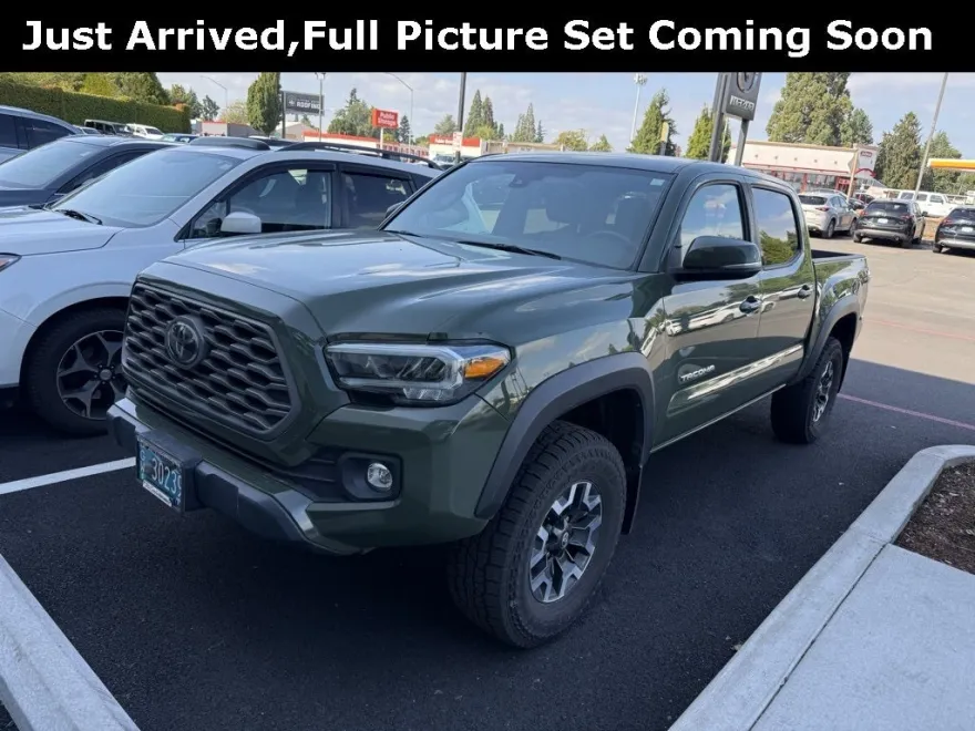 2021 Toyota Tacoma TRD Off-Road V6 photo 1