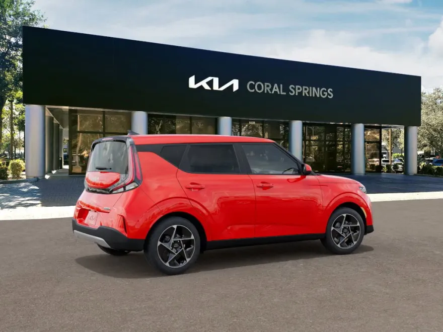 2025 Kia Soul EX photo 1