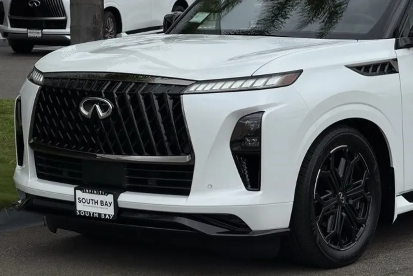 2026 Infiniti QX80 Sensory photo 1