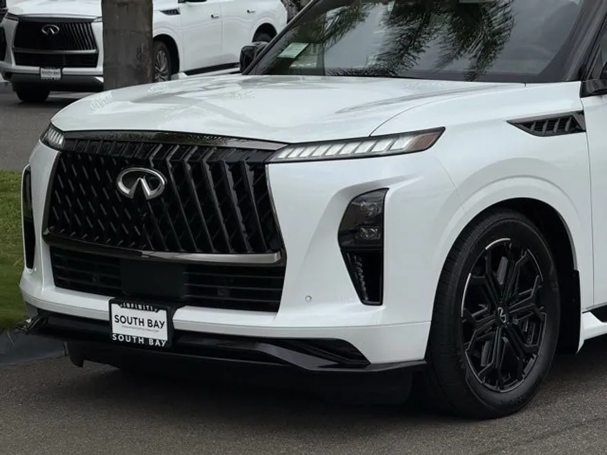 2026 Infiniti QX80 Sensory photo 1