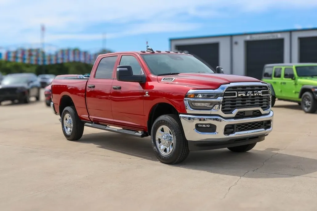 2025 Ram 2500 Tradesman photo 1