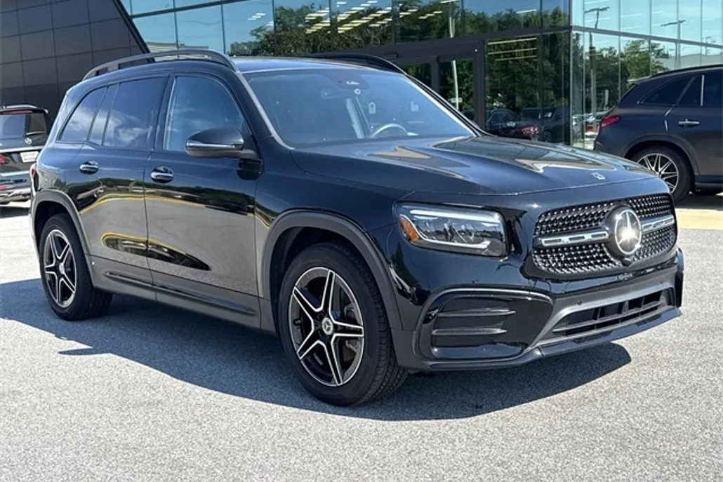 2024 Mercedes Benz GLB 250 photo 1