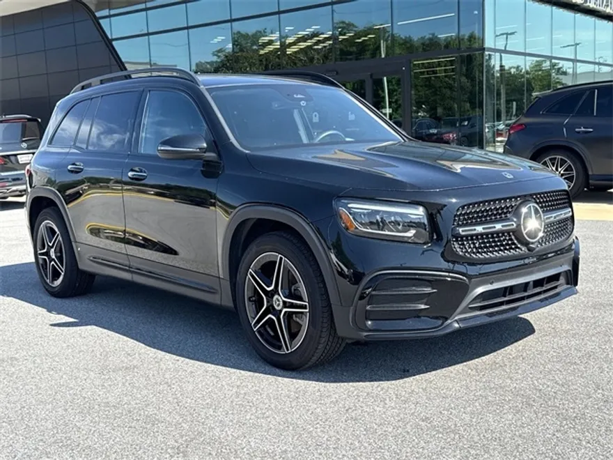 2024 Mercedes Benz GLB 250 photo 1