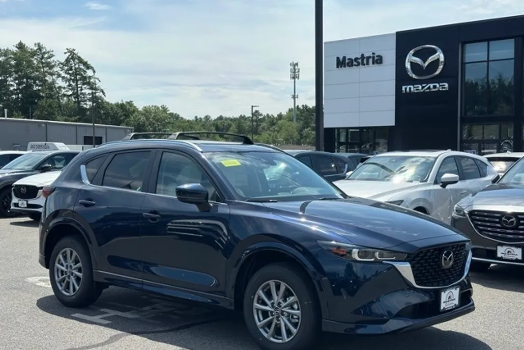 2025 Mazda CX-5 2.5 S Preferred photo 1