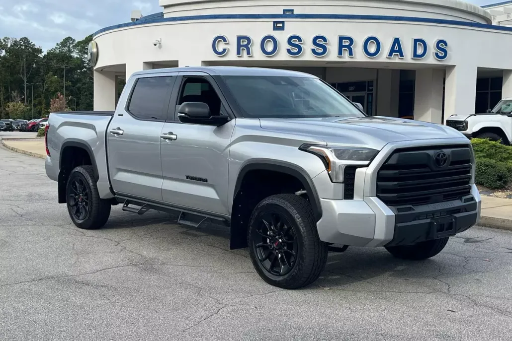 2025 Toyota Tundra SR5 photo 1