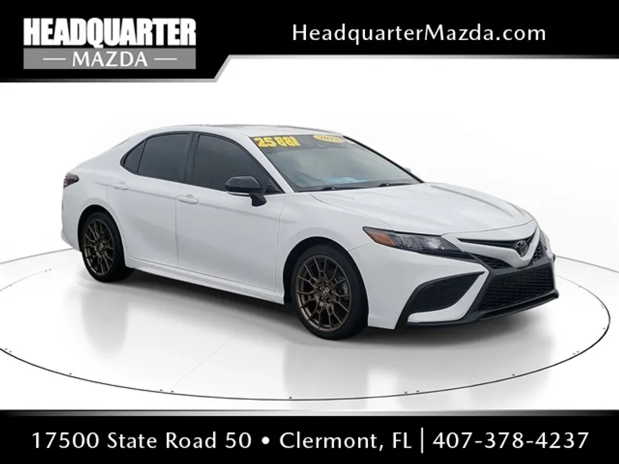 2023 Toyota Camry SE photo 1