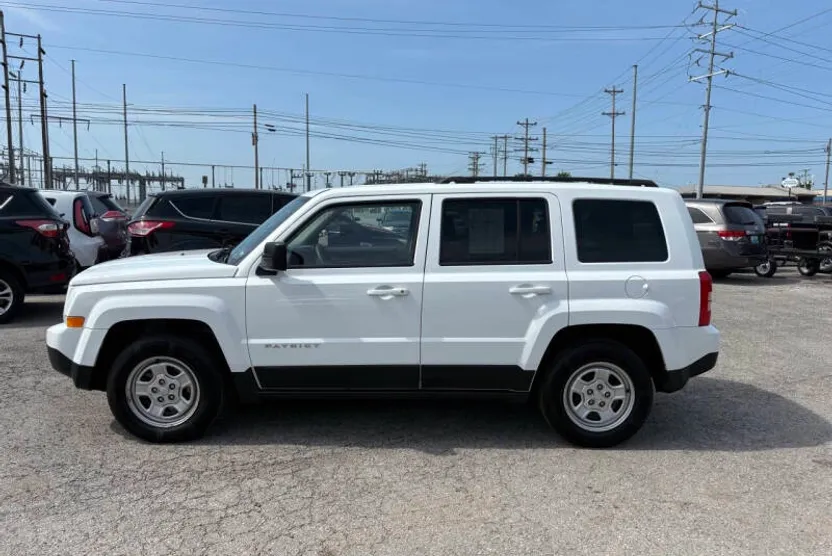 2016 Jeep Patriot Sport photo 1