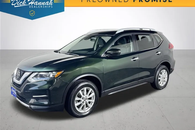 2020 Nissan Rogue SV photo 1