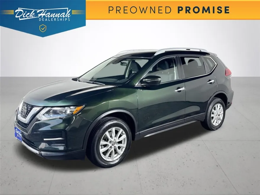2020 Nissan Rogue SV photo 1