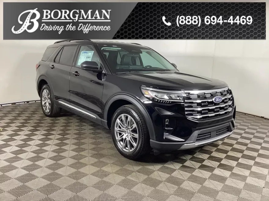 2025 Ford Explorer photo 1
