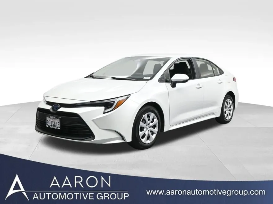 2025 Toyota Corolla Hybrid LE photo 1