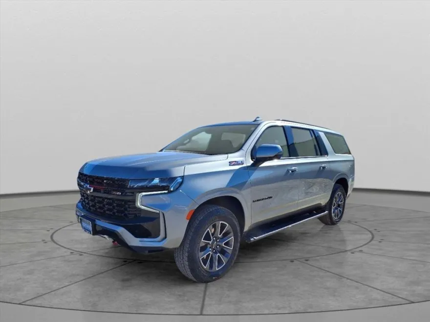 2024 Chevrolet Suburban Z71 photo 1