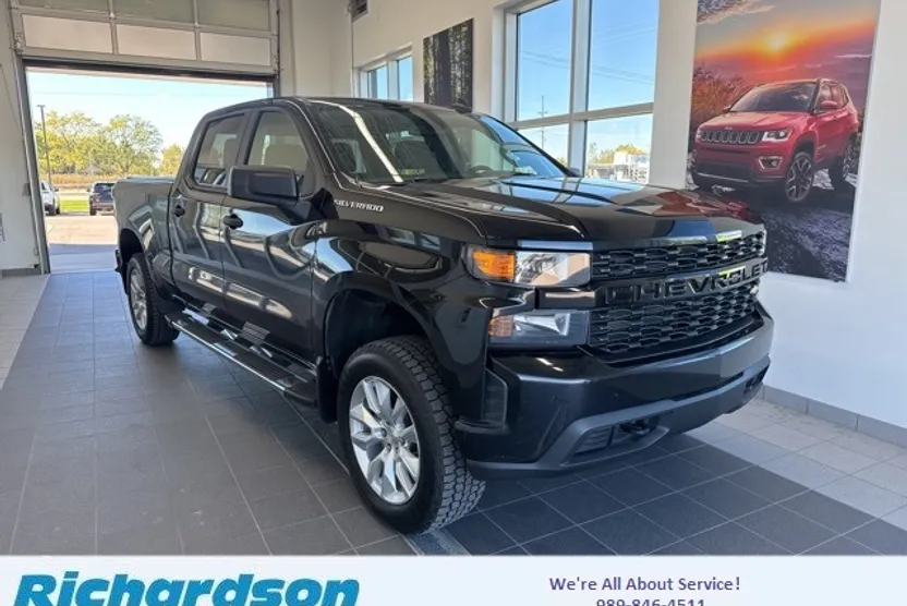 2020 Chevrolet Silverado 1500 Custom photo 1